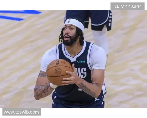 浓眉回应批评：我只专注于比赛