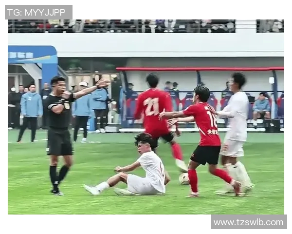 中超焦点战上演惊天大逆转 补时绝杀成绿茵奇迹见证 中超焦点战上演惊天大逆转 补时绝杀成绿茵奇迹见证